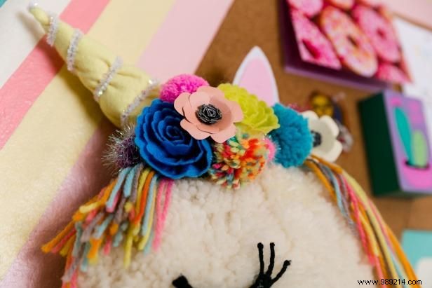 DIY Unicorn Wall Hanging: Easy Rya Weaving Tutorial by Jennifer Ramos