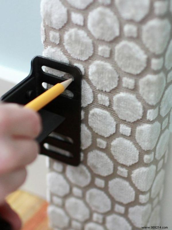 Expert DIY Guide: Craft a Custom-Shaped Upholstered Headboard