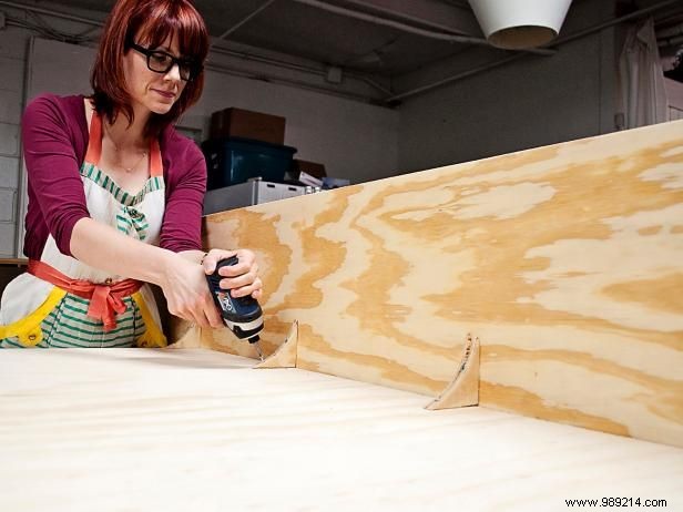 Expert DIY: Build a Luxurious Tufted Winged Headboard in 31 Steps