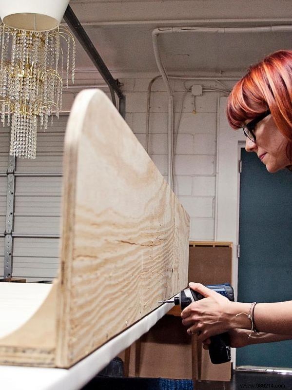 Expert DIY: Build a Luxurious Tufted Winged Headboard in 31 Steps