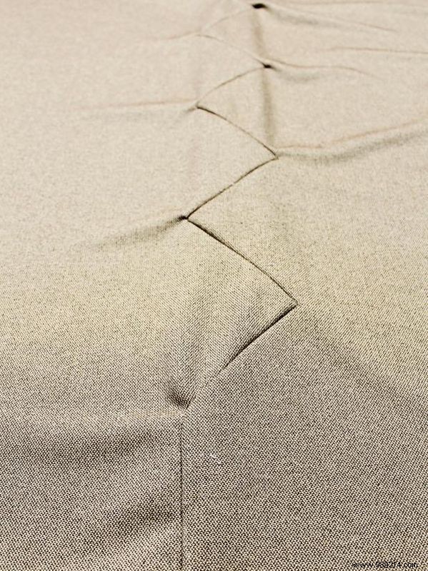 Expert DIY: Build a Luxurious Tufted Winged Headboard in 31 Steps