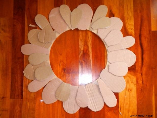 DIY White Fluff Christmas Wreath: Easy Step-by-Step Guide from a Seasoned Crafter