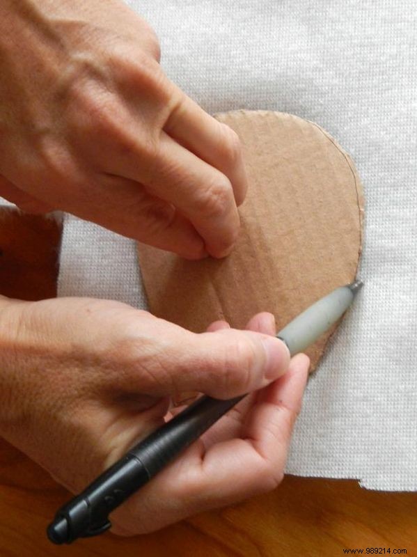 DIY White Fluff Christmas Wreath: Easy Step-by-Step Guide from a Seasoned Crafter