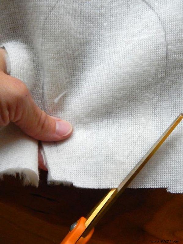 DIY White Fluff Christmas Wreath: Easy Step-by-Step Guide from a Seasoned Crafter