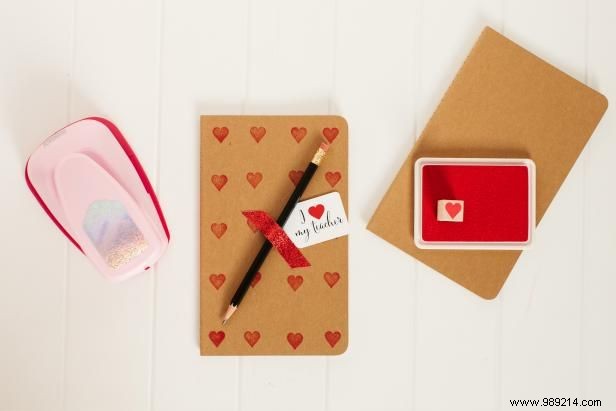 How to Craft a Heartfelt Valentine s Day Journal for Teachers: Easy DIY Guide