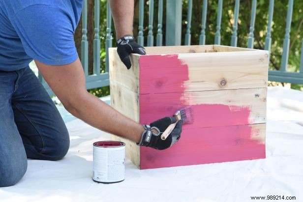 Build a Custom Wooden Planter Box with House Numbers: Expert DIY Guide