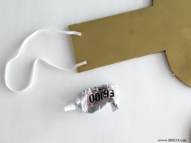 DIY Clockwork Doll Halloween Costume: Craft Realistic Key Braces Step-by-Step