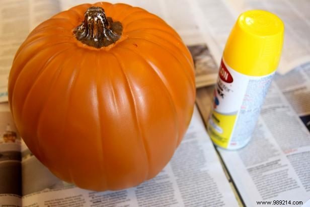 DIY Emoji Pumpkin Tutorial: Craft Customizable Halloween Faces with Magnets