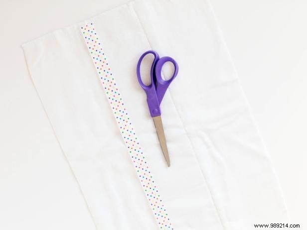 Easy DIY Ribbon Burp Cloths: Simple Sewing Tutorial for Baby Showers