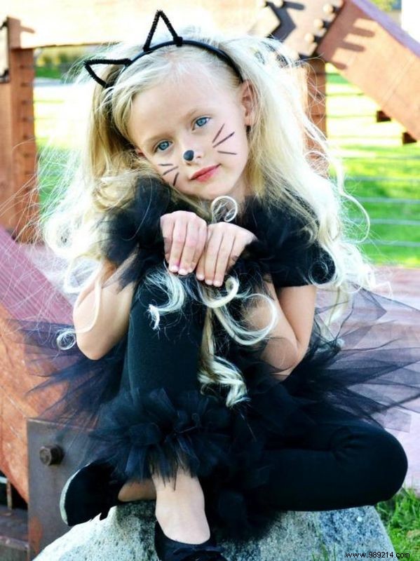 Easy DIY Black Cat Halloween Costume: Step-by-Step Guide