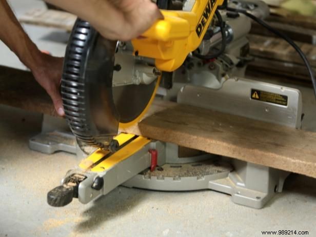 DIY Recycled Pallet Headboard: Expert Step-by-Step Guide