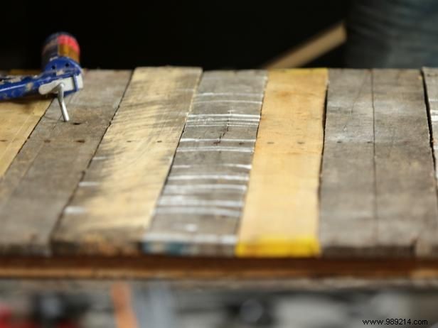 DIY Recycled Pallet Headboard: Expert Step-by-Step Guide