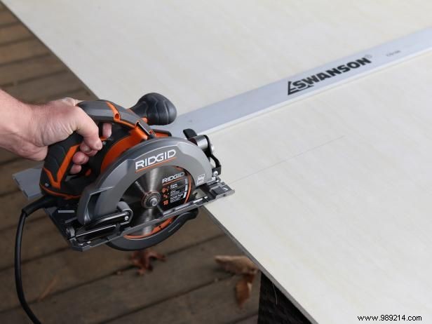 Expert DIY Guide: Crafting Oversized Silhouette String Art