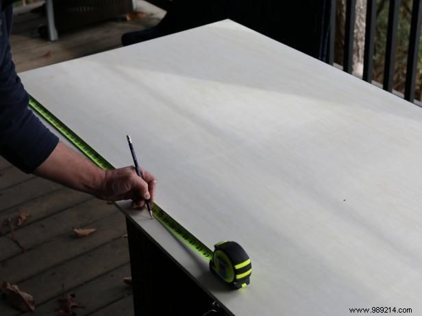 Expert DIY Guide: Crafting Oversized Silhouette String Art