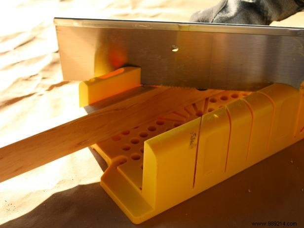 Expert DIY Guide: Crafting Oversized Silhouette String Art