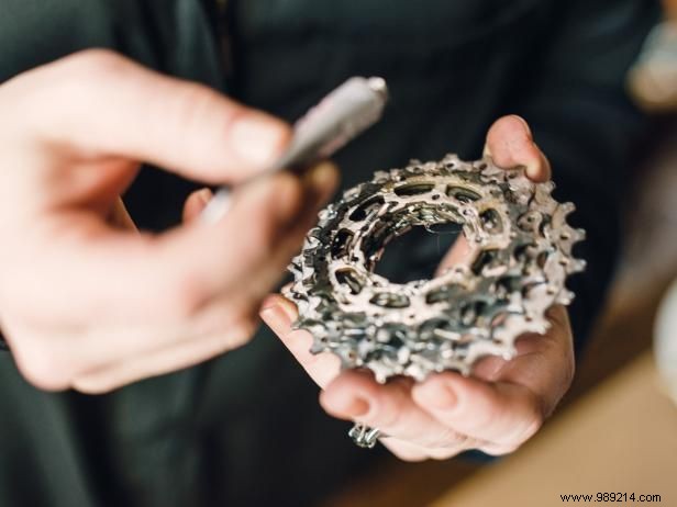 How to Craft a Stunning Gear Votive Candle Holder: Expert DIY Guide