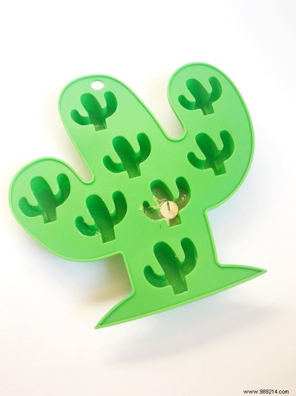 DIY Cactus Push Pins: Simple Hot Glue Craft with Jennifer Perkins