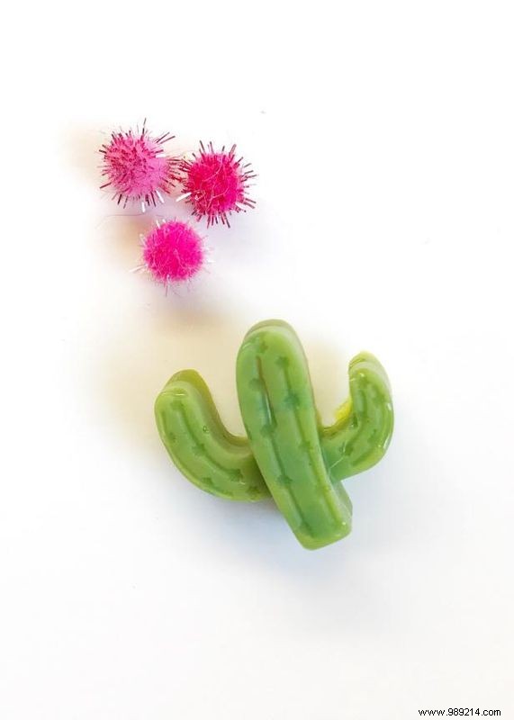 DIY Cactus Push Pins: Simple Hot Glue Craft with Jennifer Perkins