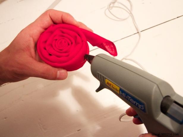 DIY Burlap Wedding Chair Backs: Elegant Mr. & Mrs. Tutorial