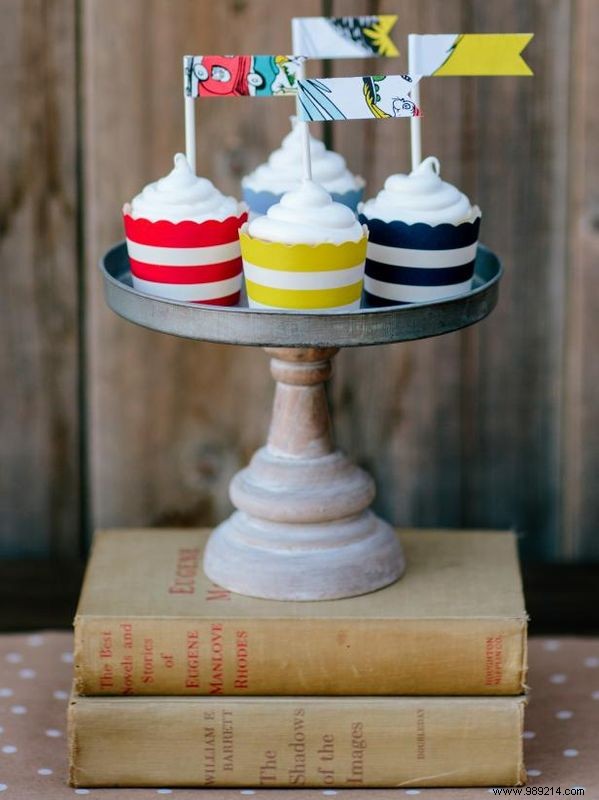 How to Make Adorable Cupcake Flags: Easy Step-by-Step DIY Guide