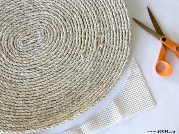 DIY Guide: Craft a Charming Cottage-Style Sisal Rope Rug for Under $15