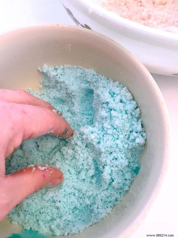 DIY Conversation Heart Bath Bombs: Easy Valentine s Day Recipe by Jennifer Perkins