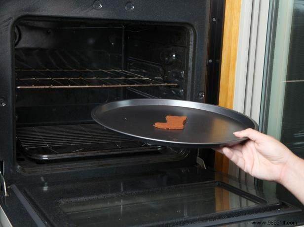 DIY Cinnamon Christmas Ornaments: Simple Recipe for Fragrant Holiday Decor