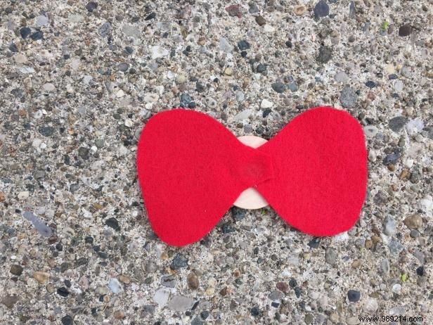 DIY Felt Poppies for Memorial Day: A Step-by-Step Guide to Honor the Fallen