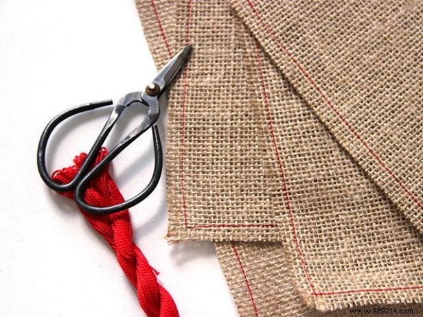 DIY Embroidered Burlap Placemats: Easy Step-by-Step Guide for Rustic Table Decor