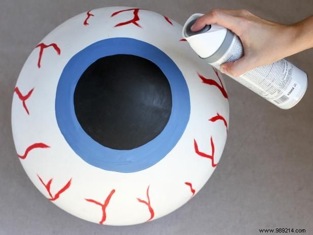 DIY Giant Bloodshot Eye Halloween Yard Decorations: Simple Step-by-Step Guide by Brittni Mehlhoff