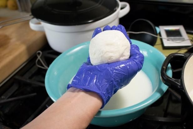 How to Make Fresh Homemade Mozzarella Cheese in Under an Hour