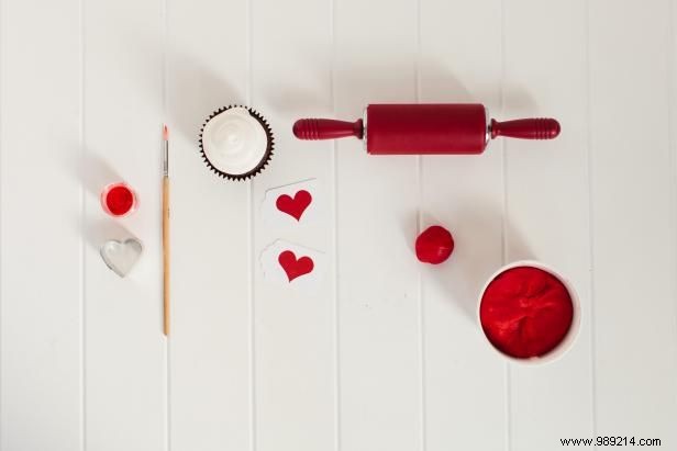 DIY Glitter Fondant Hearts: Elevate Your Valentine s Day Cupcakes