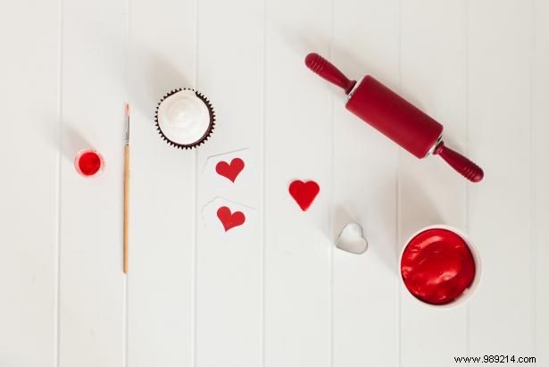 DIY Glitter Fondant Hearts: Elevate Your Valentine s Day Cupcakes