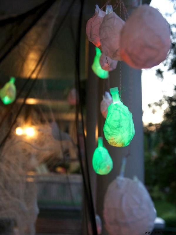 DIY Glowing Halloween Light Pods: Easy Papier-Mâché Tutorial