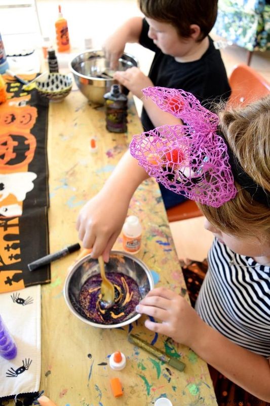 DIY Borax-Free Glitter Slime: Spooky Halloween Crafts for Kids