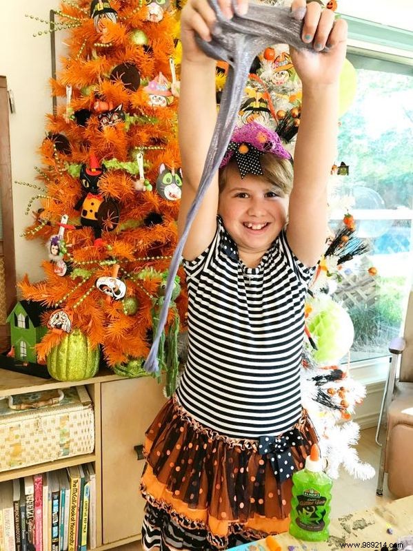 DIY Borax-Free Glitter Slime: Spooky Halloween Crafts for Kids