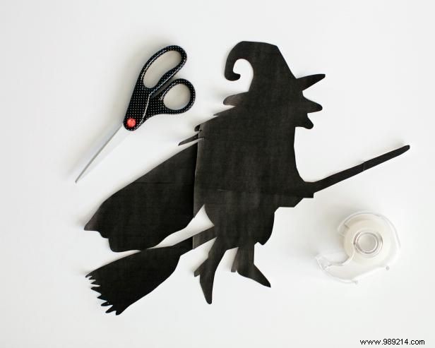 DIY Glittery Halloween Witch Art: Easy Step-by-Step Craft Tutorial