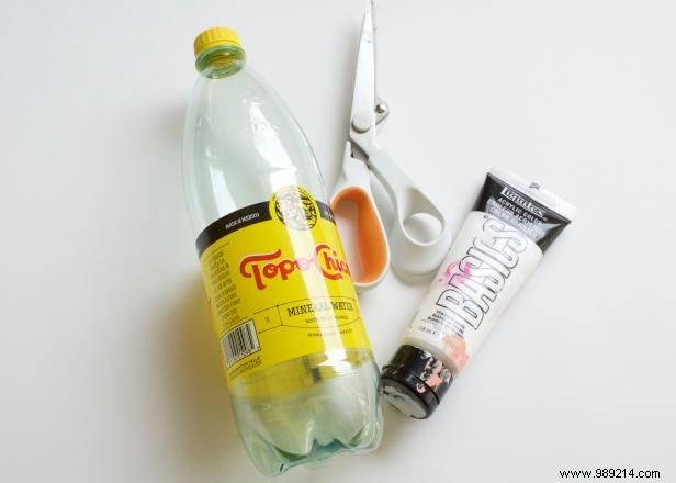 DIY Hanging Bunny Planters from Recycled Plastic Bottles: Step-by-Step Guide