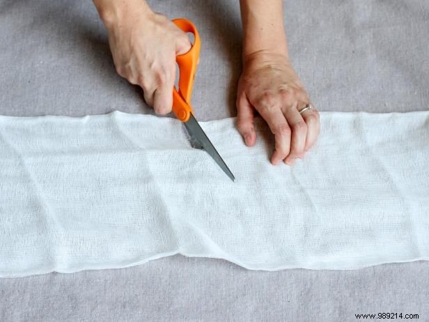 How to Make Spooky Hanging Ghosts for Halloween: Easy DIY Tutorial