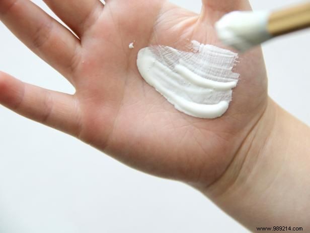 DIY Handprint Snowman Ornaments: Easy Christmas Craft for Kids