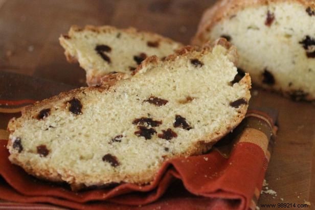Authentic Spotted Dog Irish Soda Bread: Easy Recipe for St. Patrick s Day