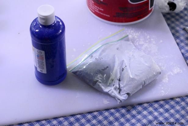 How to Make Homemade Sidewalk Chalk: Simple DIY Guide