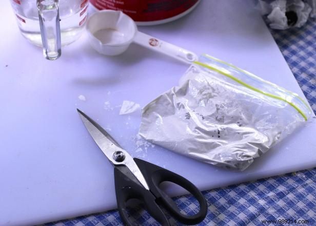 How to Make Homemade Sidewalk Chalk: Simple DIY Guide