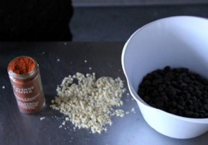 How to Make Authentic Mexican Hot Chocolate Spoons with Cayenne Kick