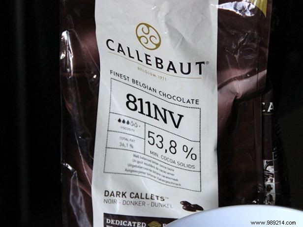 How to Make Authentic Mexican Hot Chocolate Spoons with Cayenne Kick