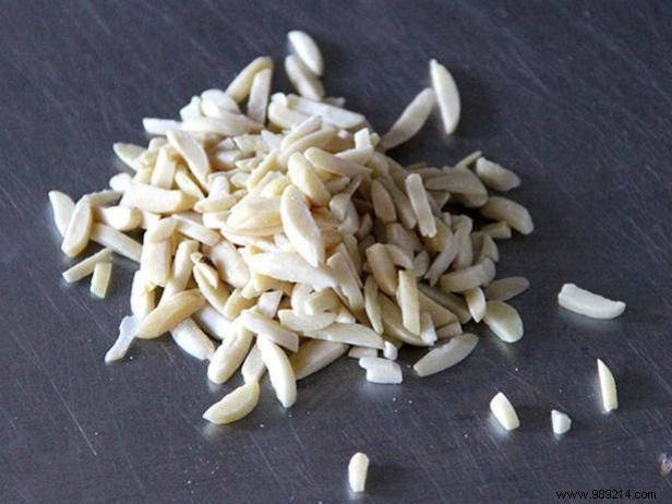 How to Make Authentic Mexican Hot Chocolate Spoons with Cayenne Kick