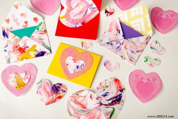 DIY Shaving Cream Marbling: Create Stunning Patterned Paper with Expert Crafter Jennifer Perkins