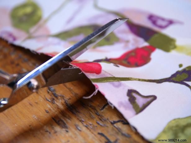 Expert DIY Guide: How to Create Professional Eyelet Curtains at Home