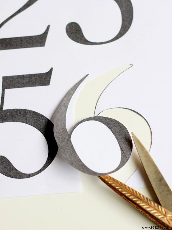 Easy No-Sew DIY Advent Calendar Bags: Step-by-Step Tutorial by Jessica Peterson