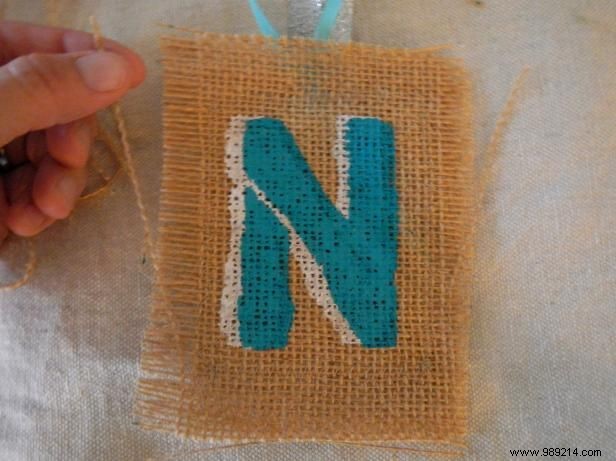 Expert DIY Guide: Crafting Personalized Monogrammed Burlap Gift Tags